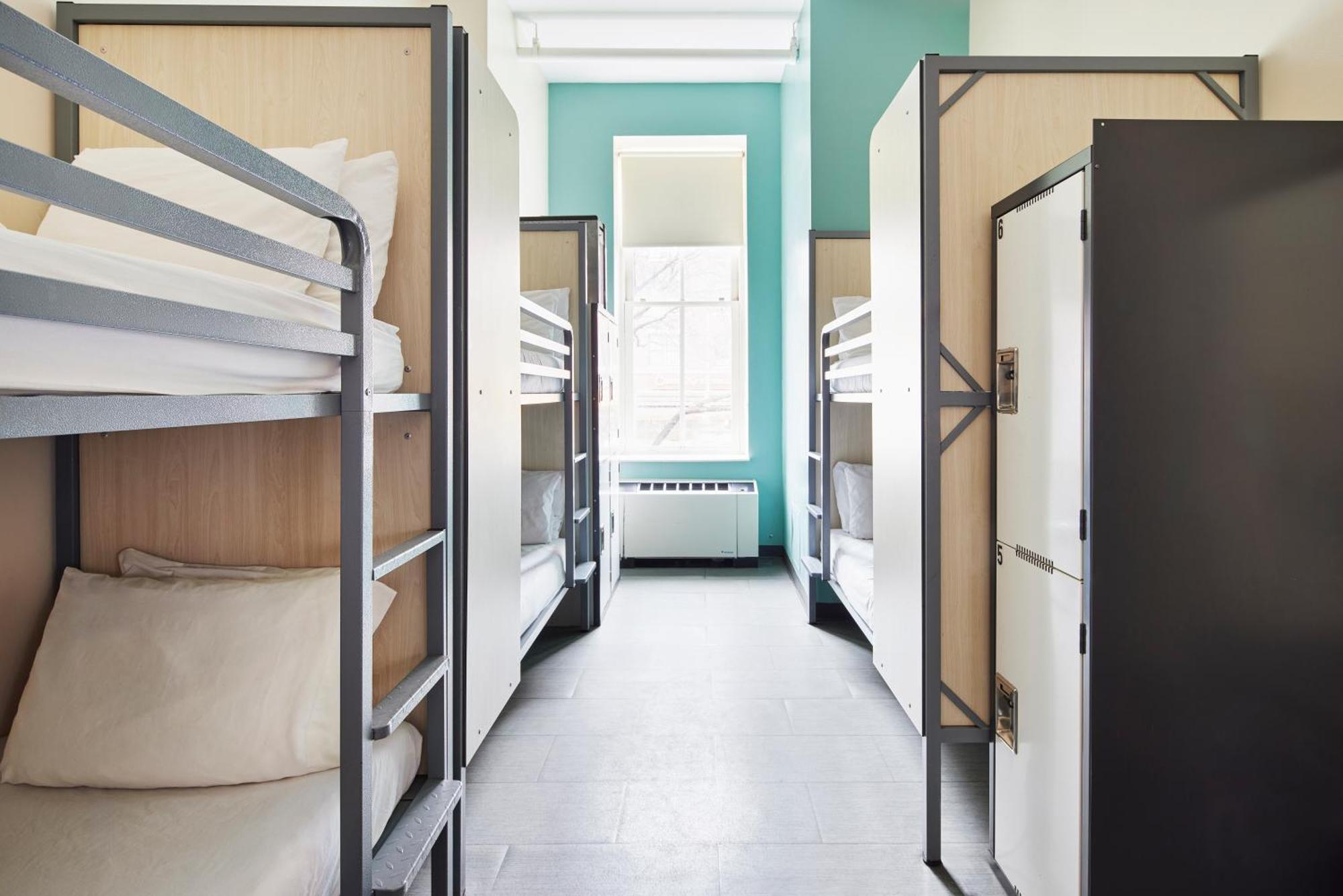 Bed Men's 6-Bed Dormitory